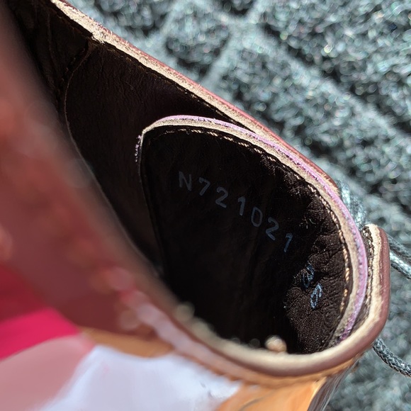 COOL ๐ AGL Patent Leather Loafers Burgundy Maroon Size 6 Made in Italy -New! - Picture 14 of 15